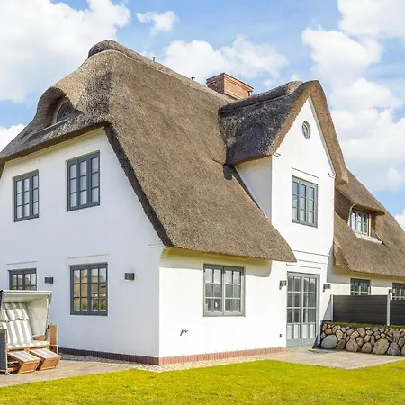 Liv Hus Holiday home Wenningstedt-Braderup